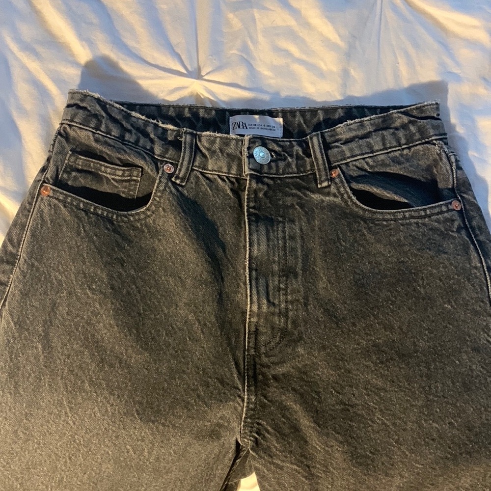 Black Zara boyfriend jeans